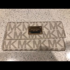 Michael Kors wallet